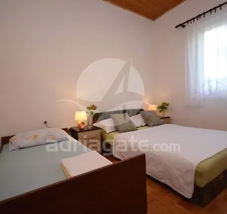 Appartement Divna *